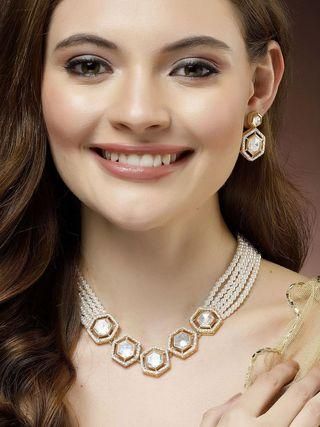 Hexagonal Elegance Kundan Necklace Set